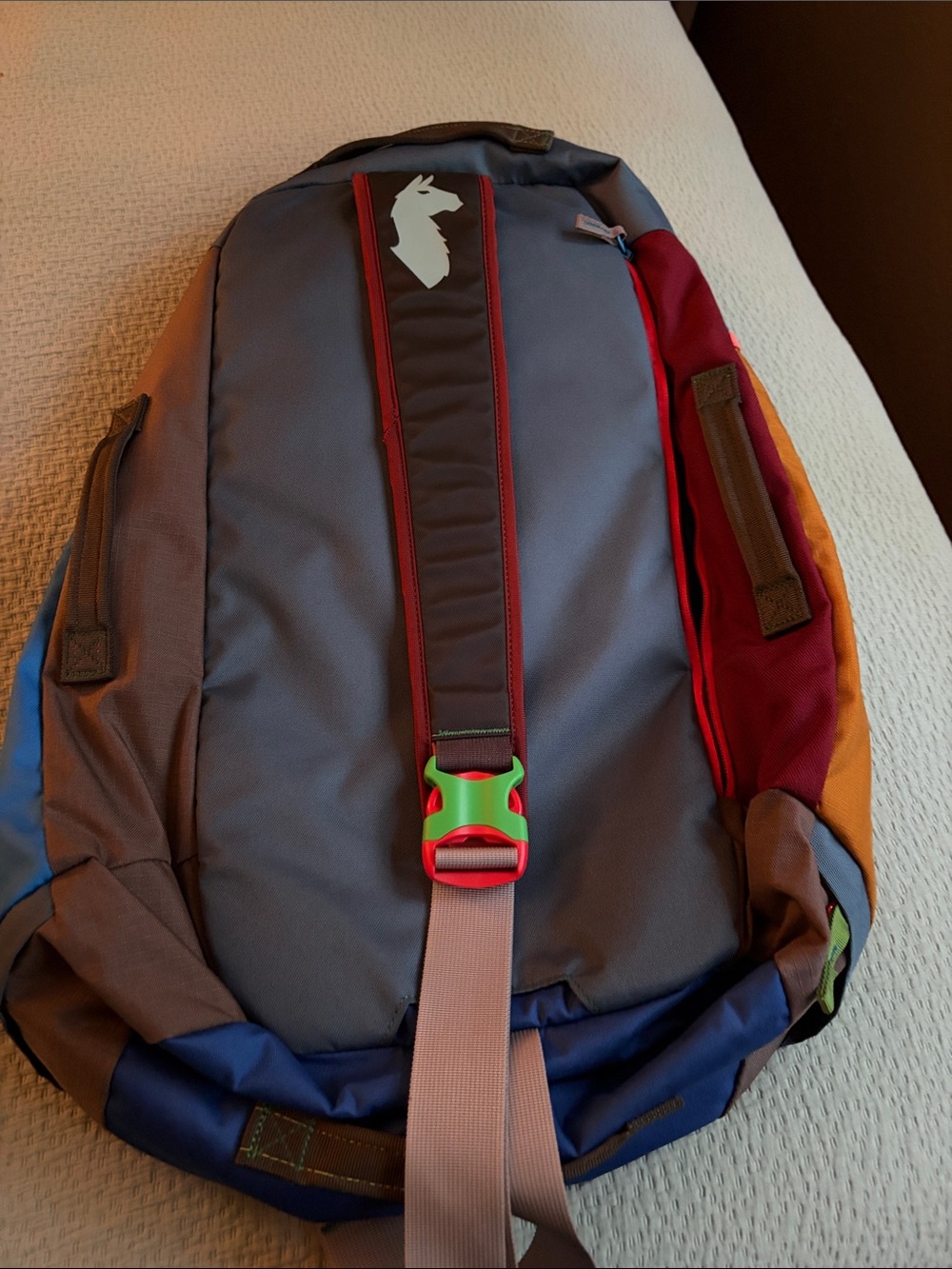 Cotopaxi Uyuni 46L Duffel Del Dia travel bag - single strap sling bag - Picture 4 of 9